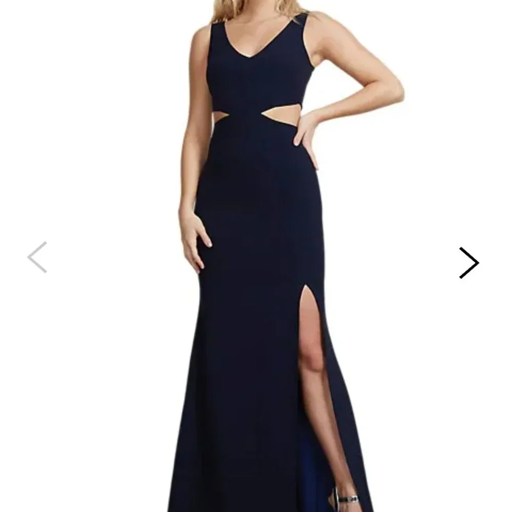 Arti gogna gown - Picture 1 of 6